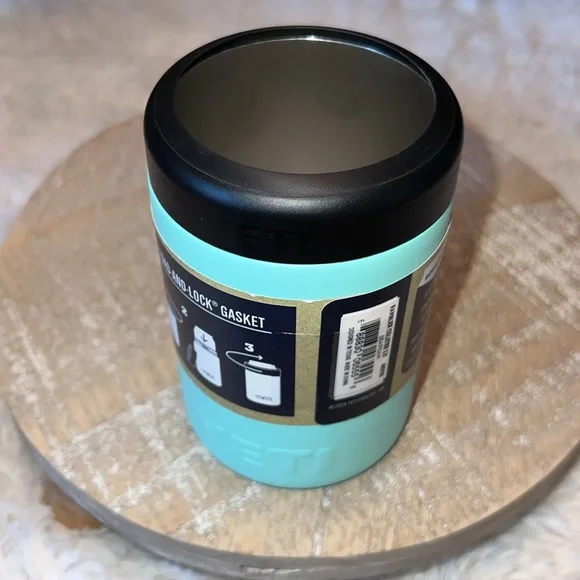 YETI COLSTER CAN INSULATOR - Picture 2 of 4